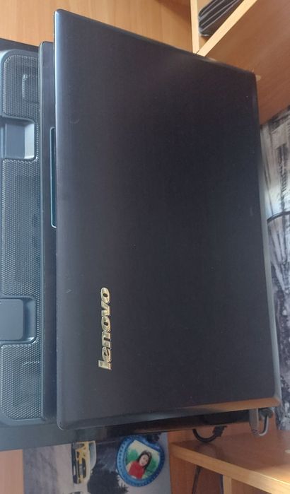 НЕДОРОГО-Lenovo Ноутбук