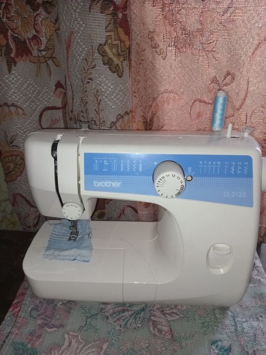 Швейная машинка б/у