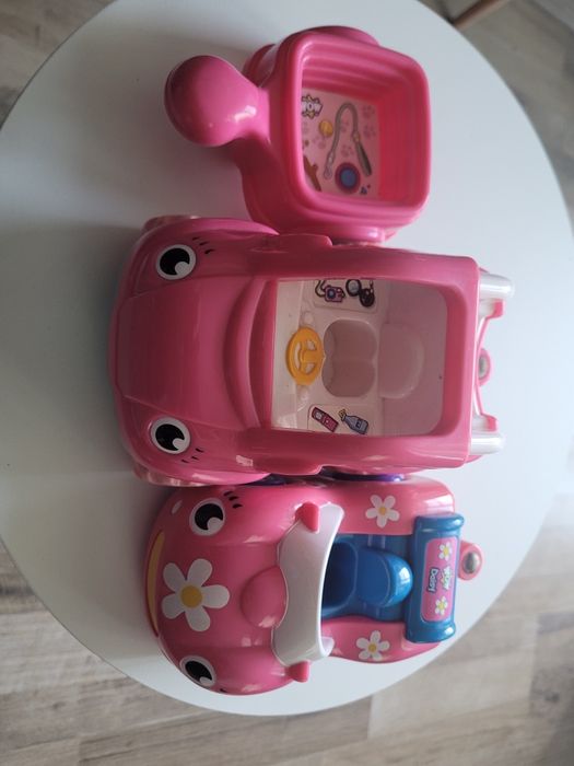 Set masinute Wow Daisy cu remorca