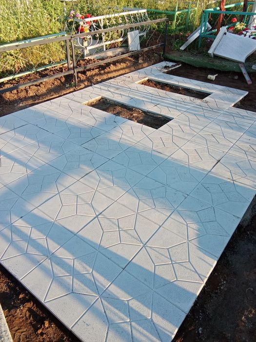 Облагораживание могил.