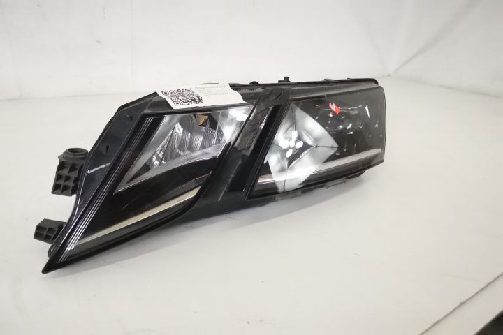 Ляв фар Оригинален Led Авариран Шкода Октавия 3 [фейслифт] Ляв фар за