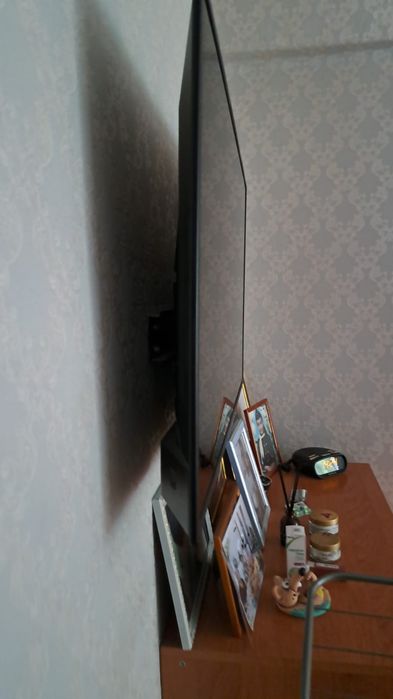 Продам телевизор