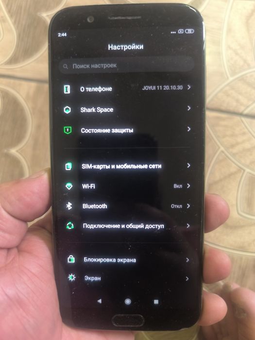 Телефон черная акула