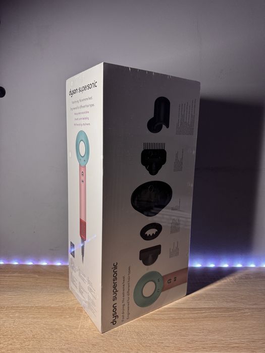 Dyson supersonic