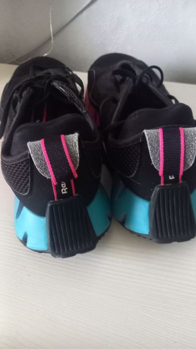 Продам кроссовки Reebok оригинал