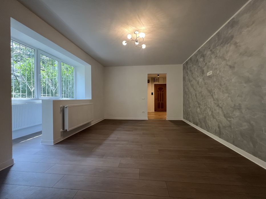 Proprietar - Apartament 2 camere,Gh Lazar colt Bdul Cetatii – parter, la 5 minute de Iulius Mall și aproape de centrul Timișoarei