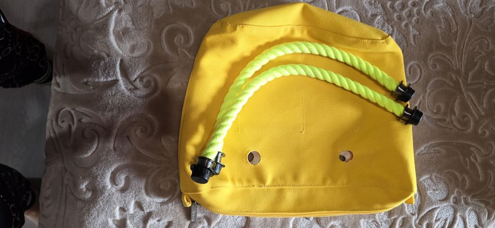 Чисто нова чанта