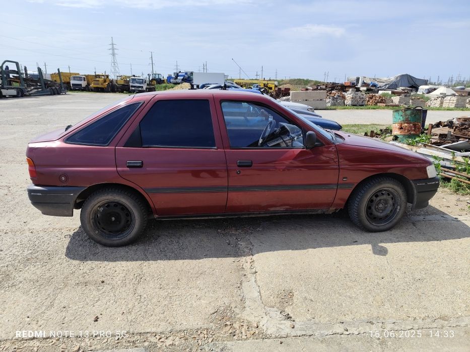 Продам Ford escort