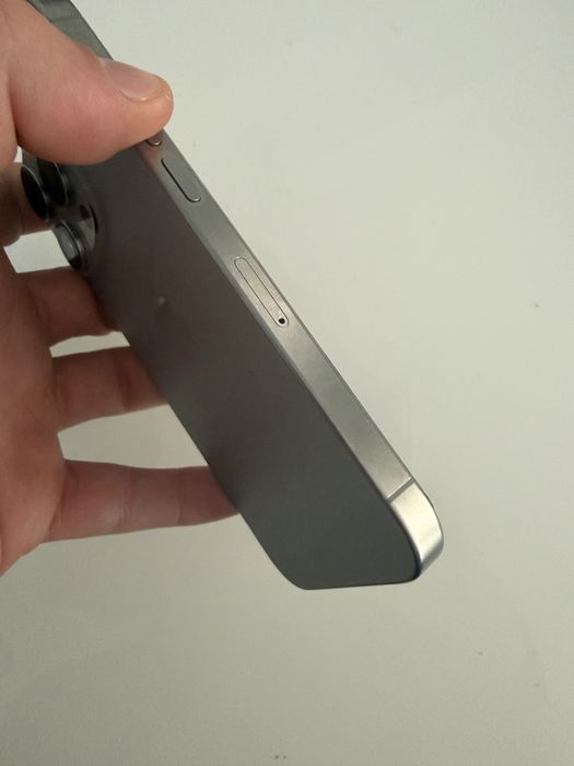 Iphone 15 pro Перфектен