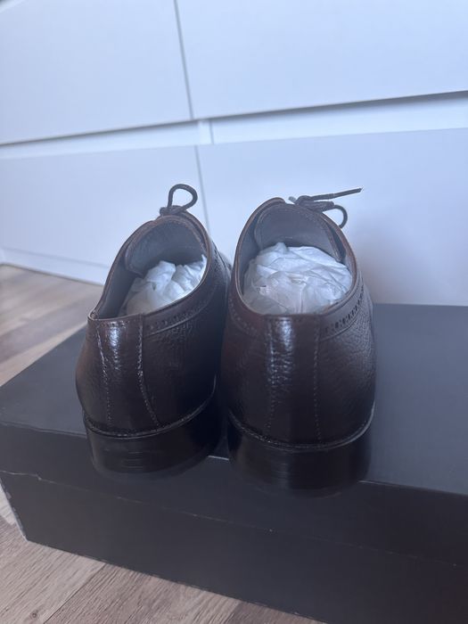 Pantofi eleganți bărbați