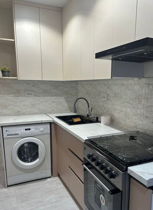 Максим Горький, 2в3/3/5 , первая сдача квартиры