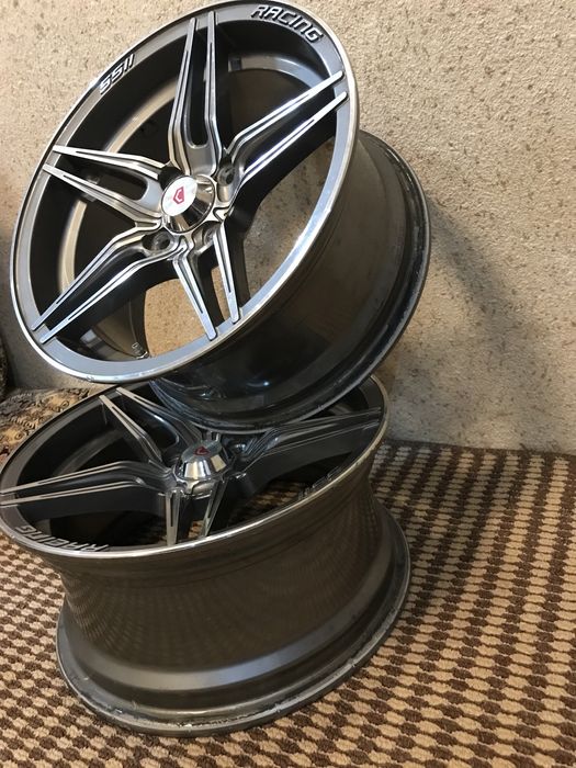 R15 Diska sotiladi bu faqat 2 ta dona