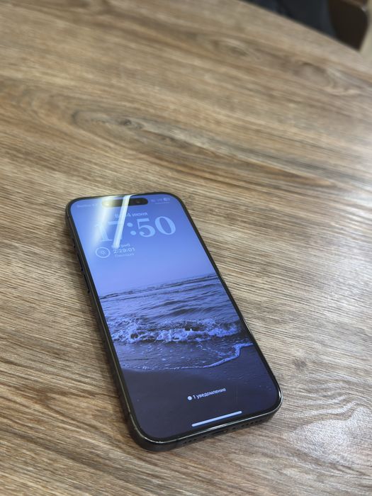 продам iphone 15 pro