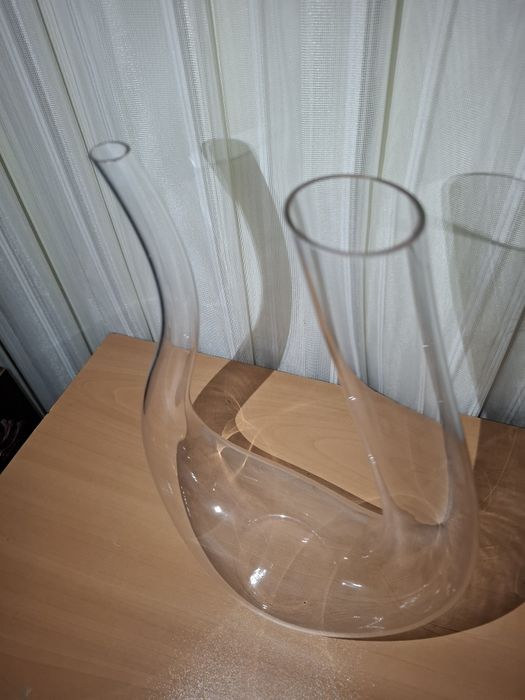 Елегантна стъклена кана за вино 1500 ml