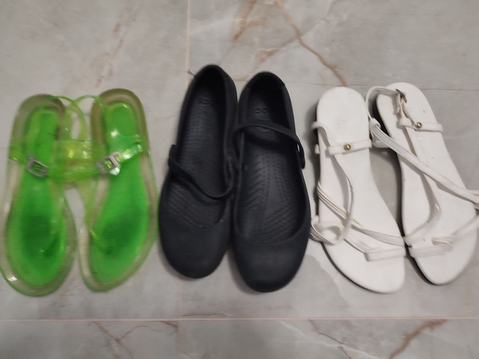 Vând încălțăminte femei