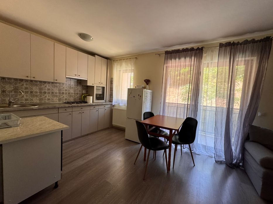 Apartament de închiriat