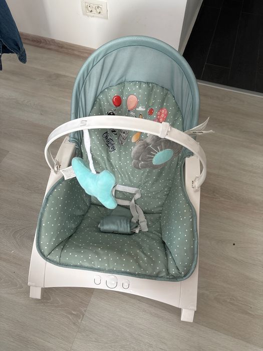 Fotoliul balansoar bebelusi