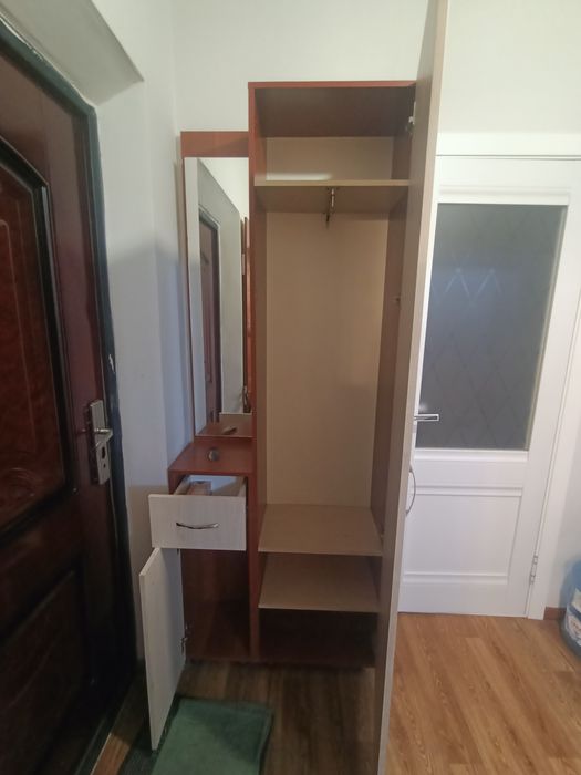 Срочно продам прихожую