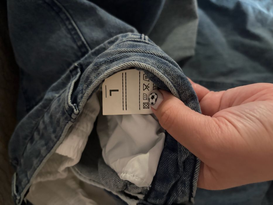 Продам джинсы  новые размер л-хл