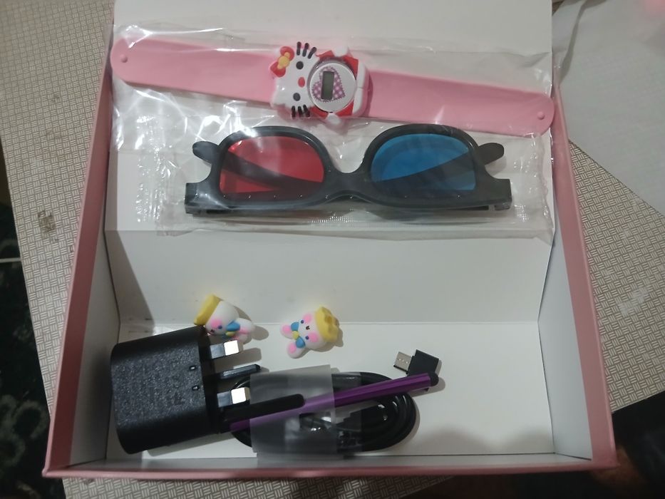 Продаётся планшет почти новый.