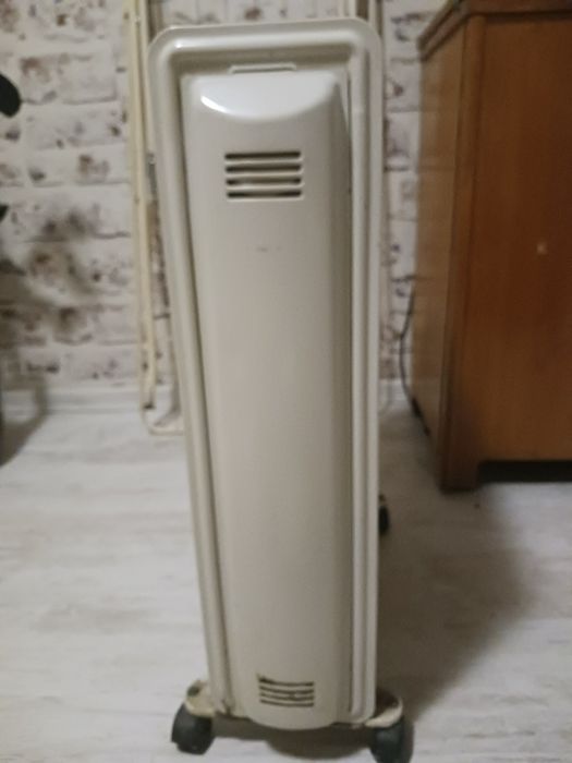 Продавам маслен радиатор