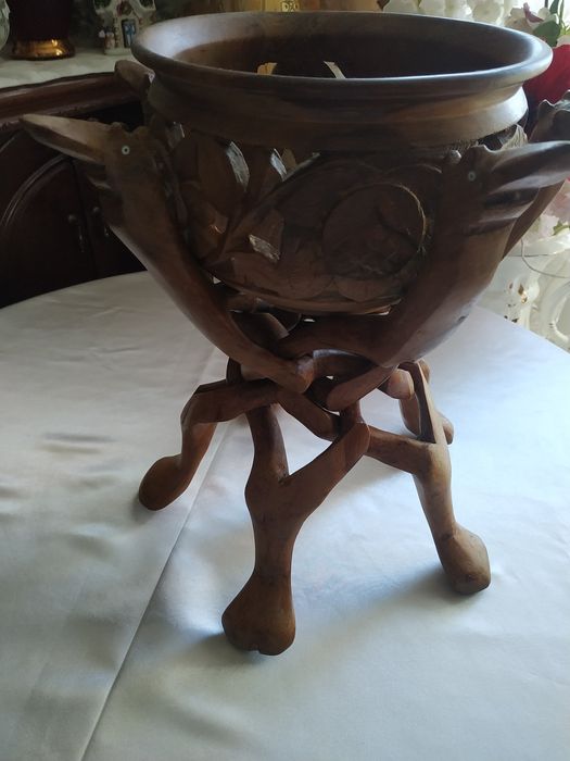 Ваза на подставке