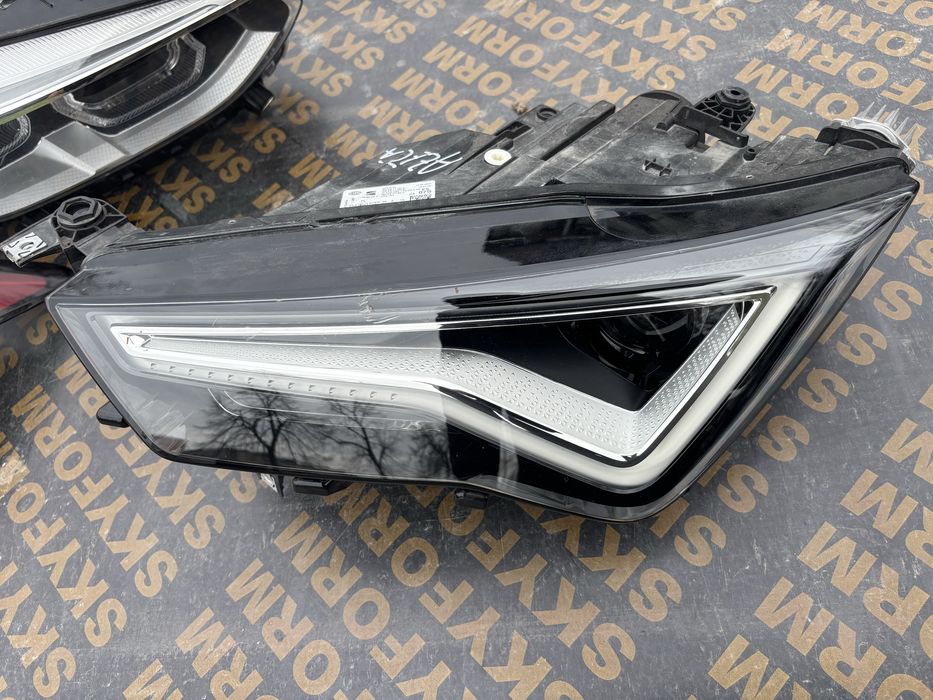 Фар Seat Ateca Cupra