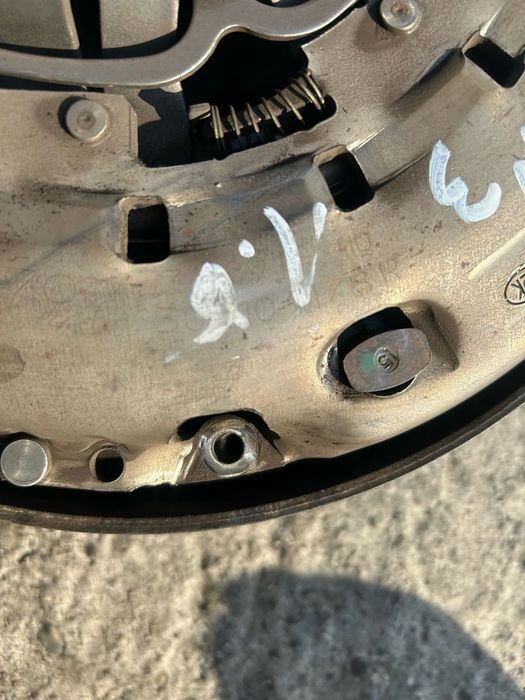 ambreaj renault megane 3 motor 1.6 dci 130 cp