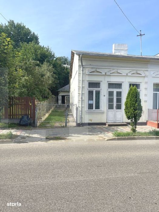 Duplex de vanzare, 81 mp, teren 463 mp, zona Dorohoi