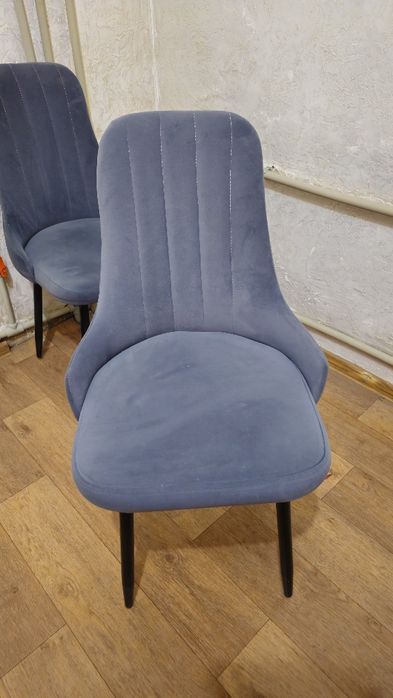 Стул велюровый.3 шт