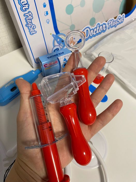 Малък доктор - комплект с престилка - в синьо