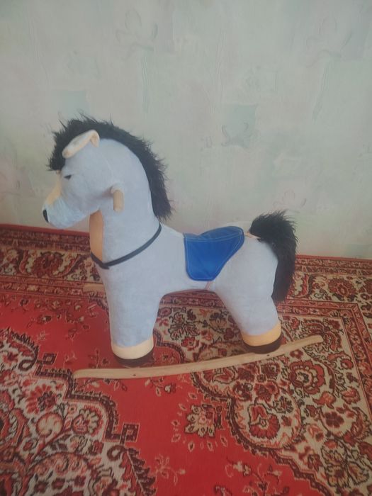 Продам  Лошадку- качалку