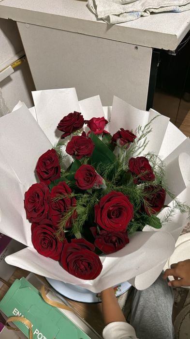 Цветы свежие розы