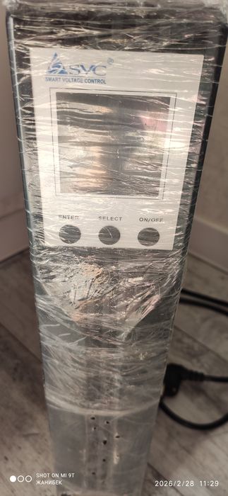 ИБП Линейно-интерактивный SVC RTL-1K-LCD