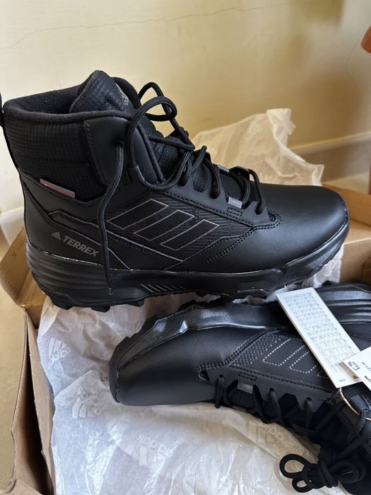 Adidas terrex - кожа