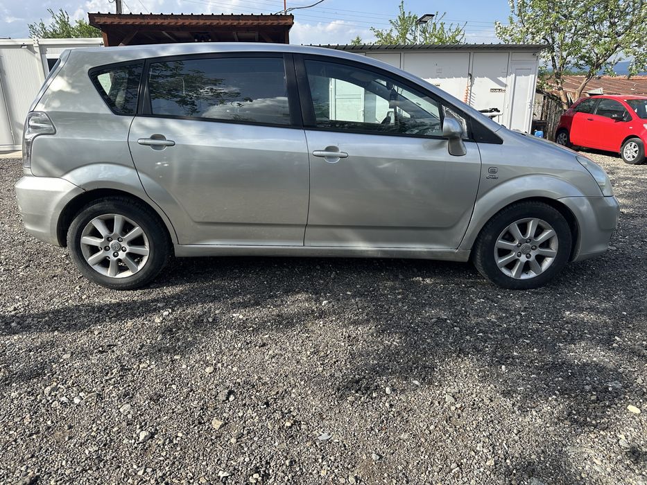 Toyota Corolla Verso Корола Версо На части 2.0 d4d 116кс