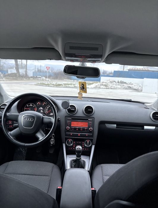 Audi A3.