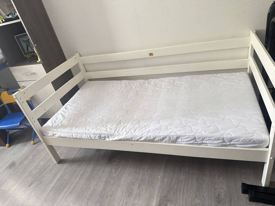 Продам детскую кровать