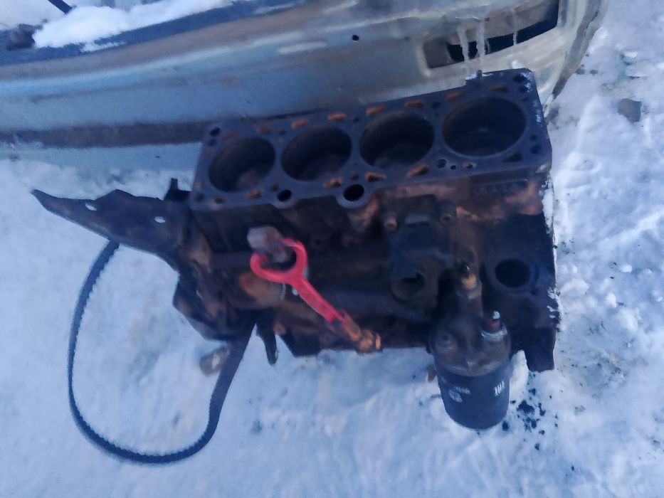 Продам блок двигателя