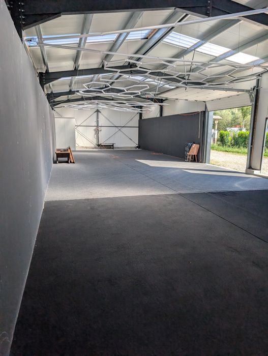 Hală 200 mp, recent construita, teren 500mp