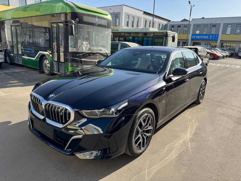 BMW I5 40l night sport 2025