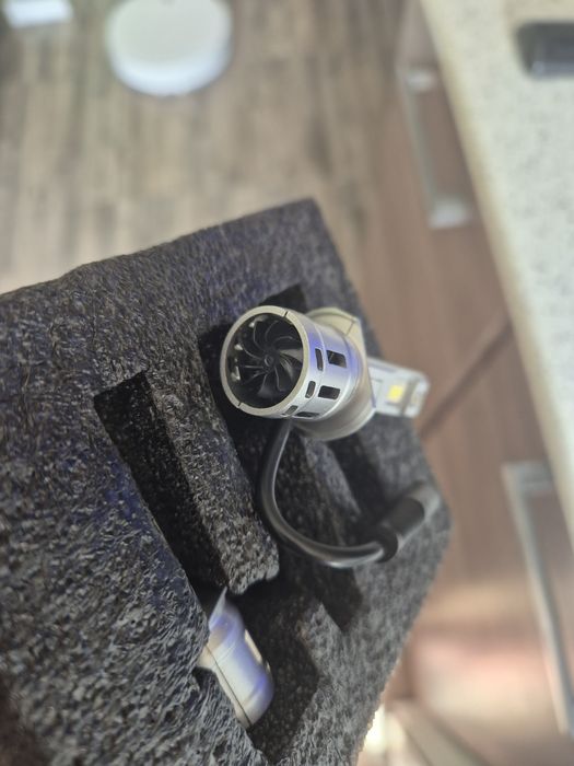 Лед крушки H1  с вентилатори за охлаждане .