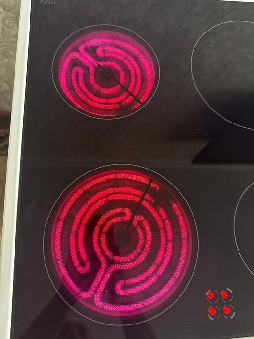 Электрическая плита Hansa