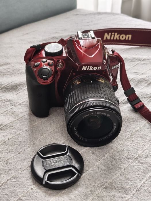 Aparat foto DSLR Nikon D3400 + geanta