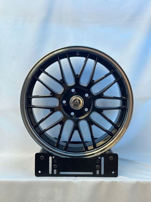 комплект диск R18 5x114.3 воссены