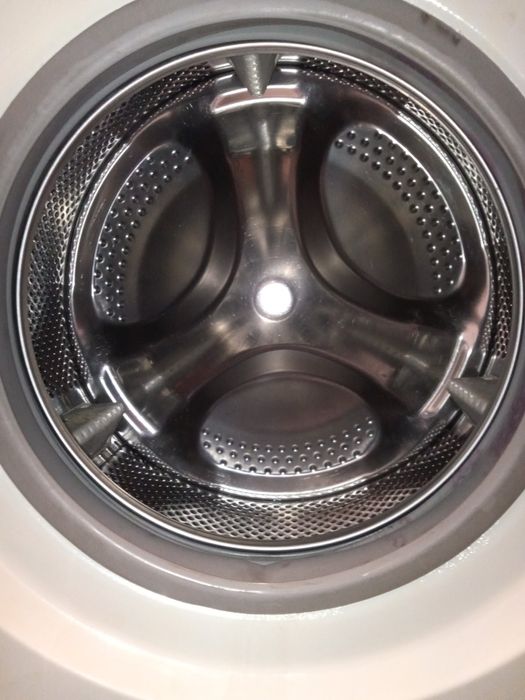 Mașina de spălat Indesit funcțională