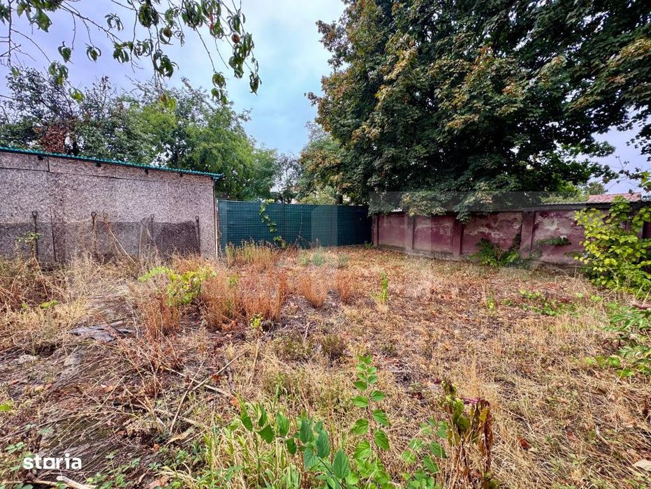 Casa 3 camere, 80 mp, curte 480 mp, zona Cantemir