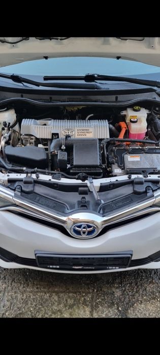 Toyota auris 1.8 hybrid