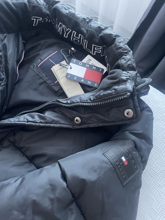 Geaca parka lunga Tommy Hilfiger noua cu eticheta
