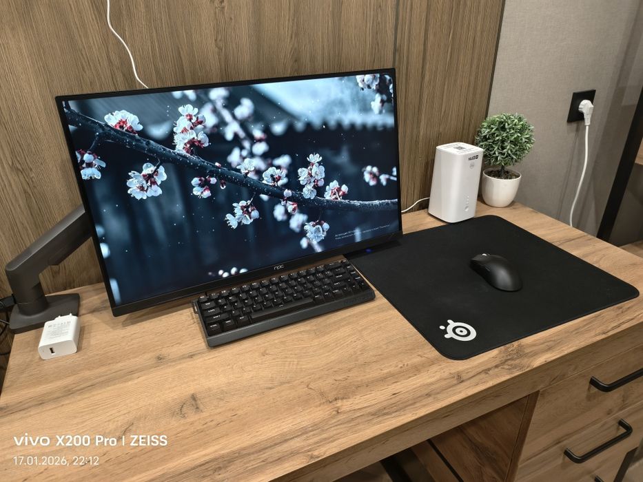 Продам комп монитор всю периферию